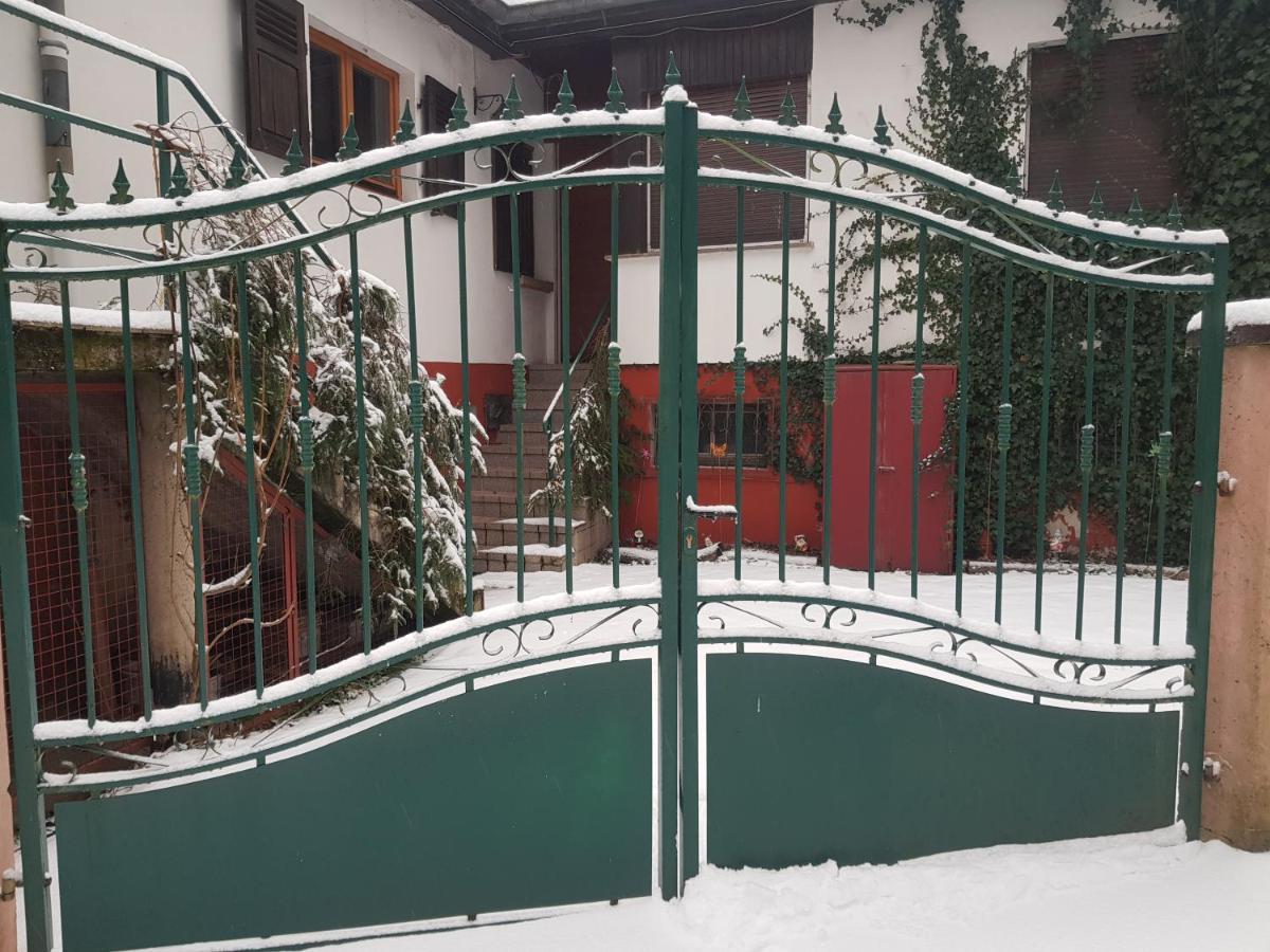 Gite Le Creux Chene Rombach-le-Franc Exteriör bild